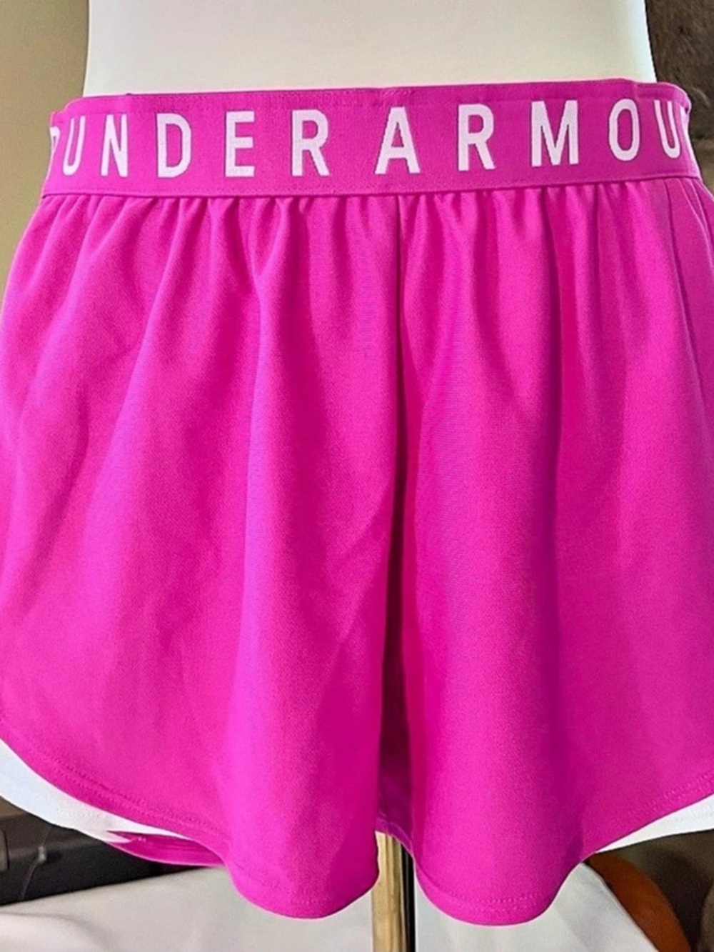 Under Armour UA Tech Play Up Shorts Women's Athletic Shorts in Pink & White Size